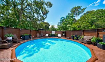 9936 JEANETTE Rd, Jacksonville, FL 32246