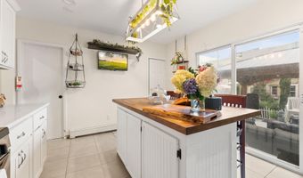 26 E 49TH St, Bayonne, NJ 07002