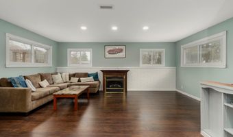 297 E Washington St, Almont, MI 48003