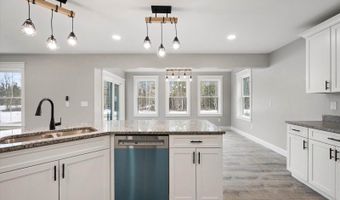 673 Streamside Ave, Hermon, ME 04401