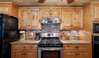 8010 Lakeside Dr, Appling, GA 30802