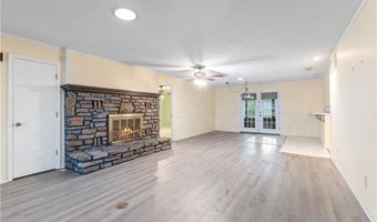 6 Barbara Ln, Bella Vista, AR 72715