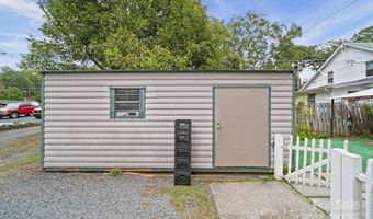 196 Spruce St, Badin, NC 28009