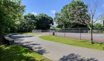 5257 Washington St 5257, Boston, MA 02132