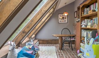 132 Poocham Rd, Chesterfield, NH 03466