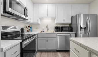 1210 Mcintyre Dr, Auburn, IN 46706