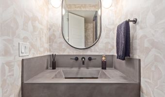 21073 W SUNRISE Ln, Buckeye, AZ 85396