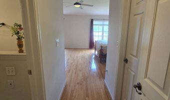 1141 Freesia Ct, Ann Arbor, MI 48105
