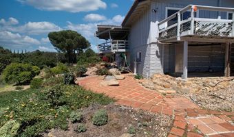 1958 Highlands View Rd, Alpine, CA 91901