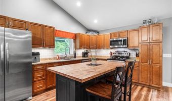 51 Paine Rd, Foster, RI 02825