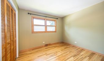 106 W Cedar St, Arlington Heights, IL 60005