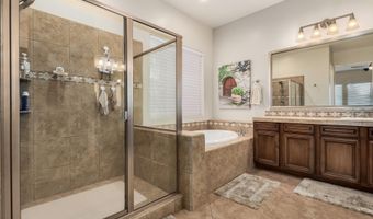 4390 S WHITE Dr, Chandler, AZ 85249