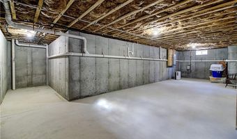 26 Kensington Way, Johnston, RI 02919