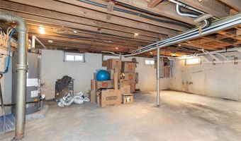 65 Oak Ridge Ln, Albertson, NY 11507