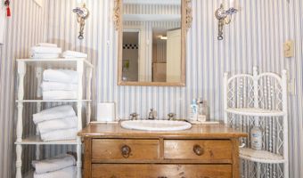 715 W Smuggler St, Aspen, CO 81611