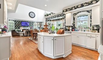12 Birch Hill Rd, Albany, NY 12211