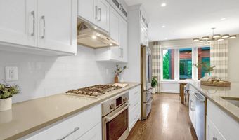 601 SLADE Ct, Alexandria, VA 22314