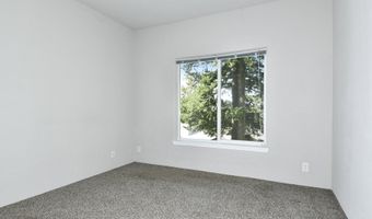32700 SE LEEWOOD Ln 4000, Boring, OR 97009