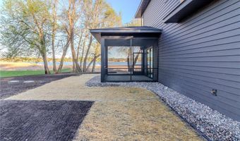 33668 Poverty Point Dr, Avon, MN 56310