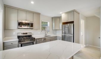 5004 8TH Rd S, Arlington, VA 22204