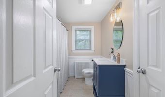 138 Homecrest Ave, North Smithfield, RI 02896