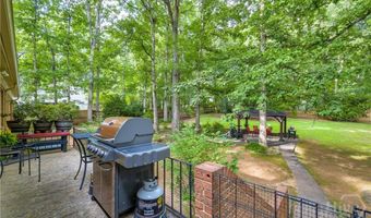 155 Devereux Dr, Athens, GA 30606