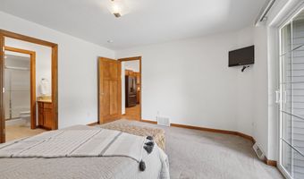 4490 W TRASINO Way, Appleton, WI 54913