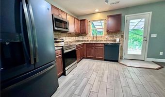 821 Oak Bend Dr, Asheboro, NC 27203