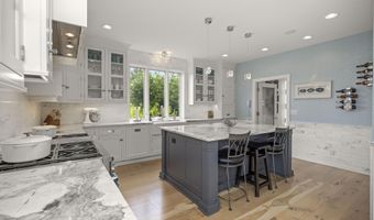 2760 N Territorial Rd W, Ann Arbor, MI 48105