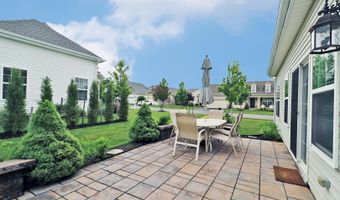 46 Rockland St, Barnegat, NJ 08005