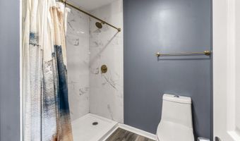40233 N Lakeview Ave, Antioch, IL 60002