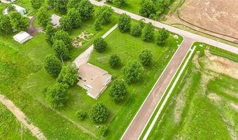 315 E High St, Baldwin City, KS 66006