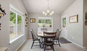 33 Parkland Dr, Blanchard, ID 83804