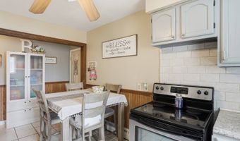 16 Brown St, North Providence, RI 02904