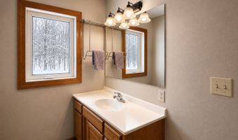 6828 Aurora Dr, Akeley, MN 56433