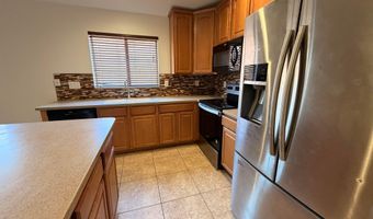 516 E Wolf Hollow Dr, Casa Grande, AZ 85122