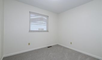 830 Westrun Dr, Ballwin, MO 63021