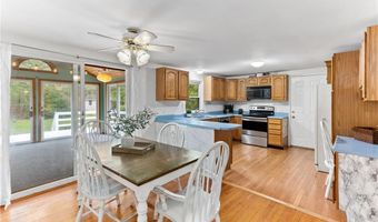 352 Lafayette Rd, North Kingstown, RI 02852