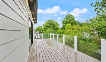 5709 5TH St S, Arlington, VA 22204