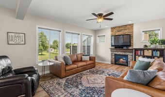1103 NE Frisk Dr, Ankeny, IA 50021