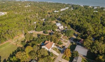 13 Chantilly Ter, Bay St. Louis, MS 39520