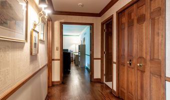 144 Barton North Dr, Ann Arbor, MI 48105