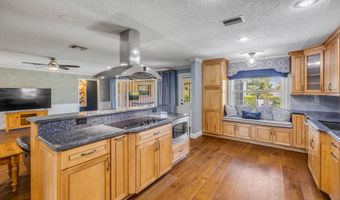 317 Oak Hill Dr, Altamonte Springs, FL 32701