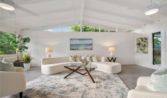 545 Ka Awakea Pl, Kailua, HI 96734
