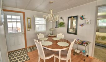 123 HOLIDAY Ln, Auburndale, FL 33823