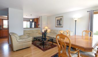 440 W Lake Park Dr, Addison, IL 60101