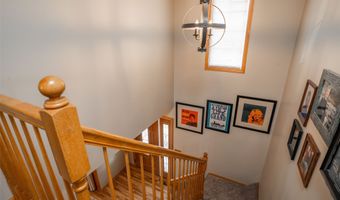 1113 9th Ave SE, Altoona, IA 50009