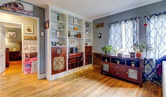 33 Maple Leaf Rd, Burrillville, RI 02826