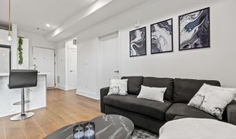 1002 RHODE ISLAND Ave NE 8, Washington, DC 20018