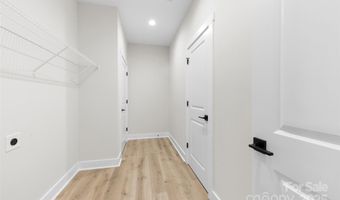 109 Darvee Rd, Blacksburg, SC 29702